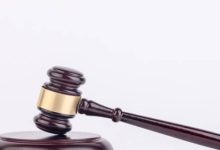 老板拖欠工资可以直接找劳动仲裁吗 老板拖欠工资可以直接找劳动仲裁吗 - 识趣